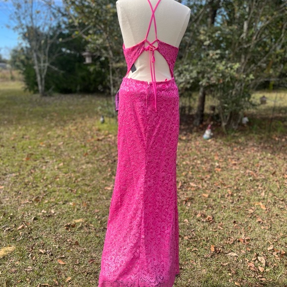 NWT City Studios Fuchsia Sequined Gown Size 11 Juniors - Picture 4 of 15